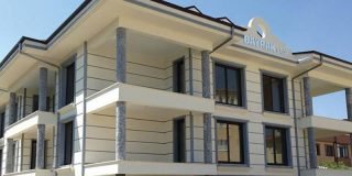 Bayrak Apartmanı Görünüm 1